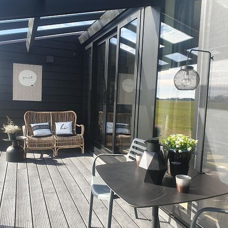Hippe Schuur Bed & Breakfast Tytsjerk ภายนอก รูปภาพ