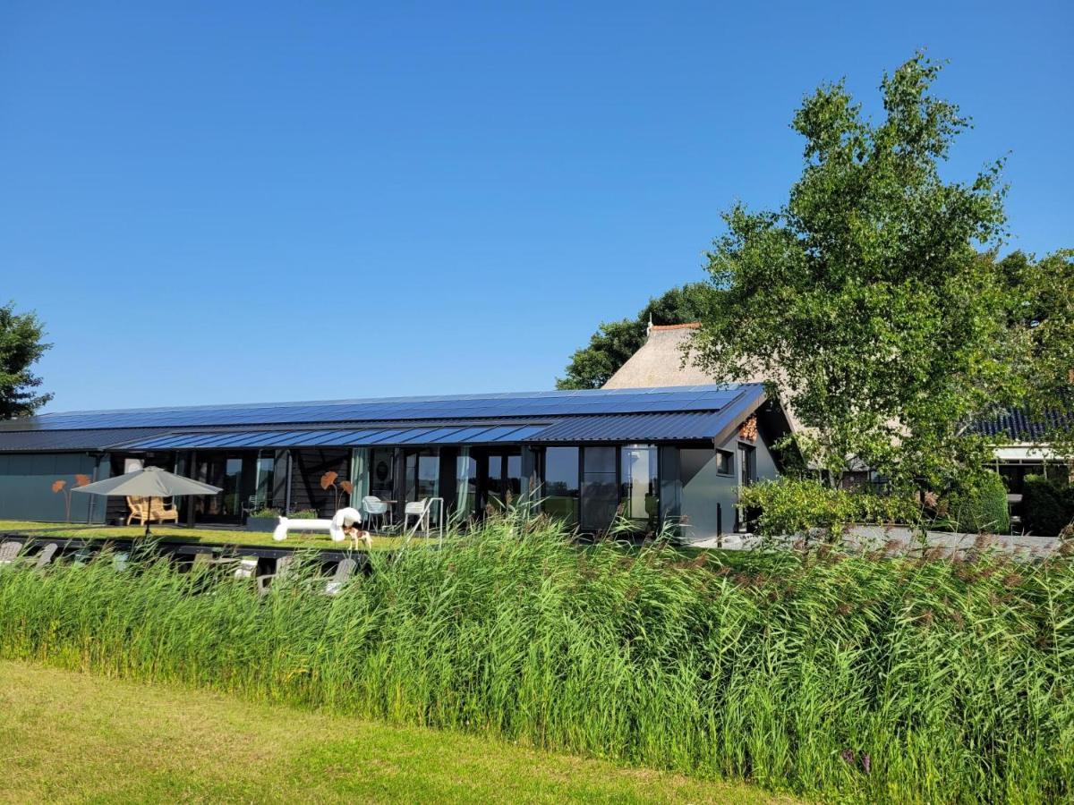 Hippe Schuur Bed & Breakfast Tytsjerk ภายนอก รูปภาพ