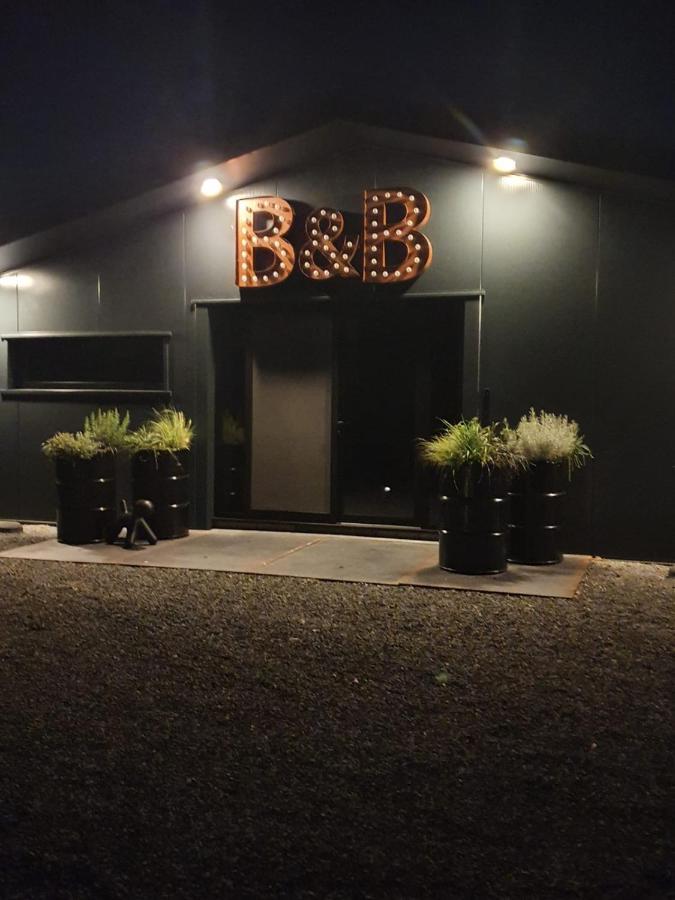 Hippe Schuur Bed & Breakfast Tytsjerk ภายนอก รูปภาพ